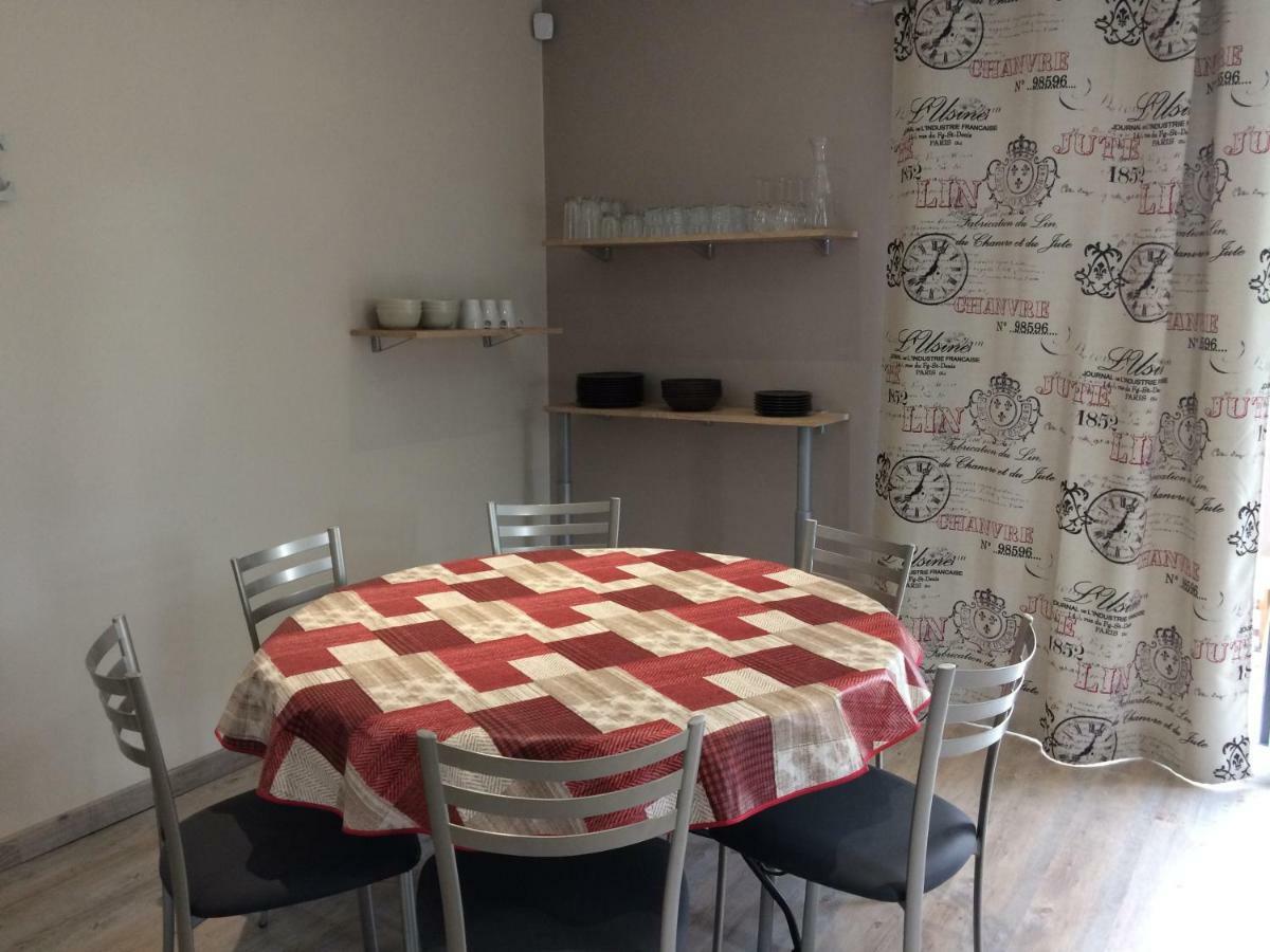 gite la fourniére Salles  Esterno foto